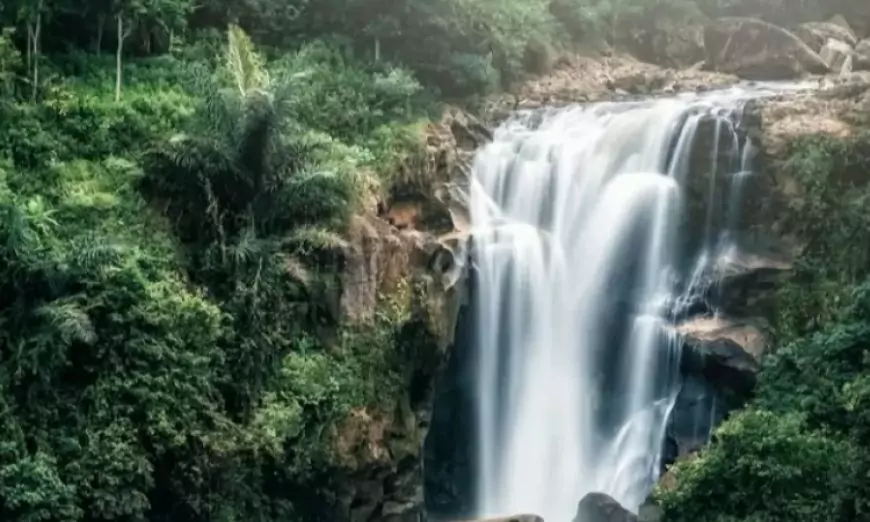 Terjun Krayan, Surga Tersembunyi di Kalimantan Utara