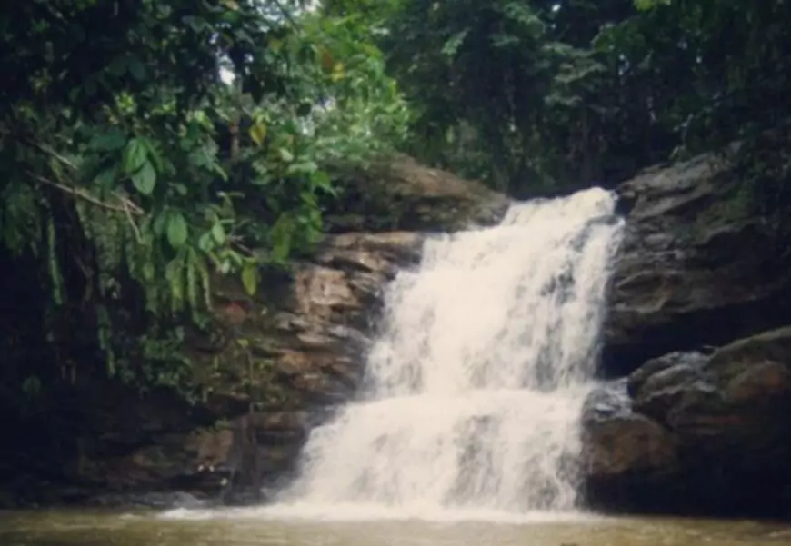 Menikmati Pesona Air Terjun Berambai di Samarinda, Keindahan Alam yang Tak Terlupakan