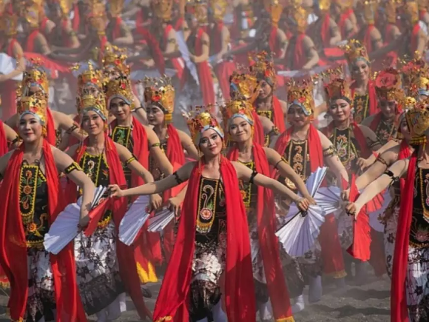 Festival Gandrung Sewu Banyuwangi: Pesona Tarian Tradisional Banyuwangi